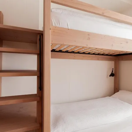 Hostel Monte Generoso *